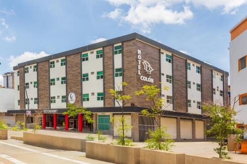 Downtown Guadalajara Hotel | OYO Hotel Colon Express