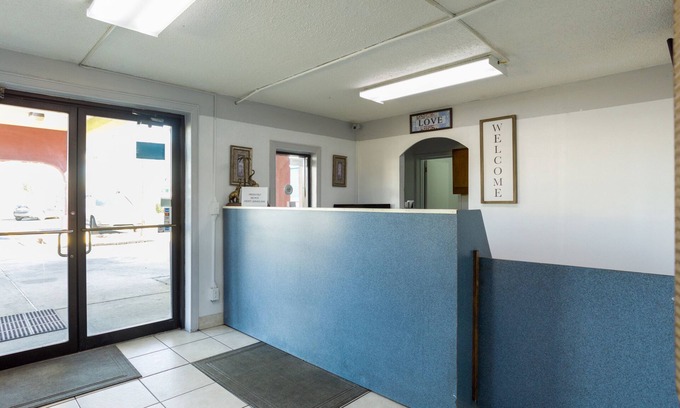 Brent Hotel | OYO Hotel Pensacola I-10 & Hwy 29