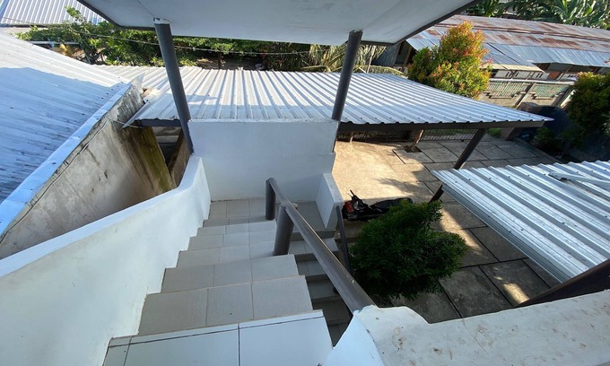 Tanjung Hotel | OYO Life 93154 White Kos Jenggala
