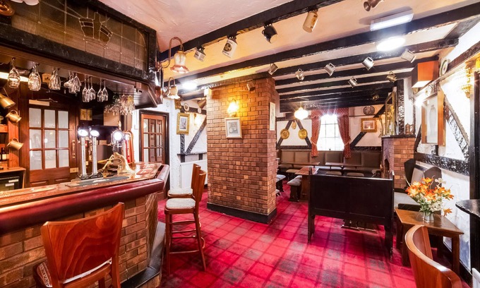 Newcastle-upon-Tyne Hotel | OYO The Royal Hotel