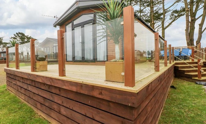 Hasguard Cross House | Oyster Lodge