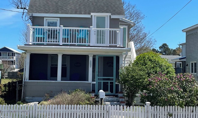 Chincoteague Cottage | Oysterhaven Cottage with partial Water views! New balcony! Close to Fairgrounds!