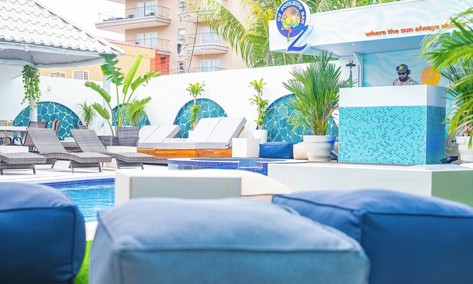 Jaco Hotel | Oz Hotel & Sports Bar