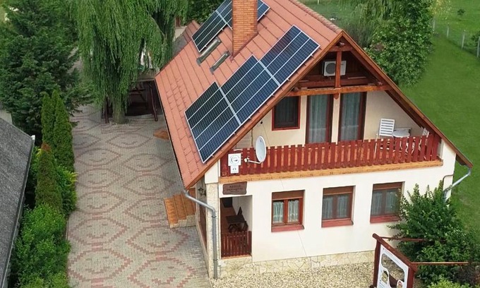 Poroszlo House | Pásztor Family Vendégház