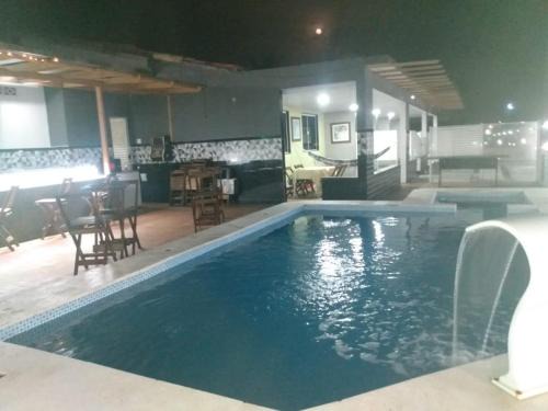 Nova Friburgo House | Pé na areia