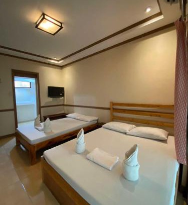 San Andres Bukid Hotel | P3k suites barkada family room