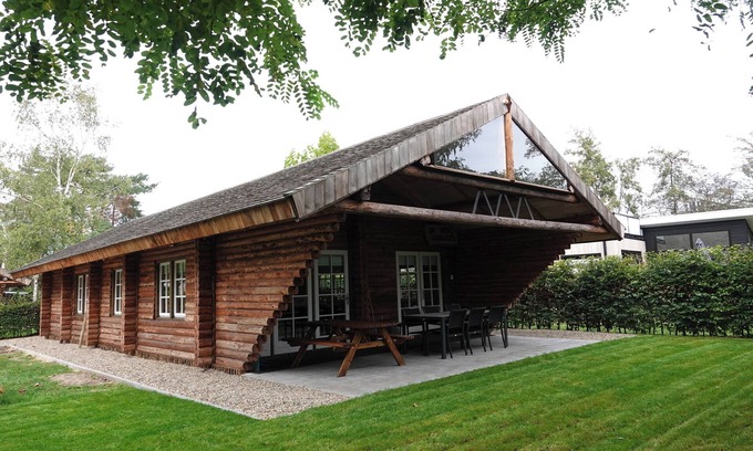 Baarle-Nassau Resort | Paalchalet 723 - Three Bedroom Resort, Sleeps 6
