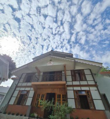 Geyzing House | Pabyam Kunj
