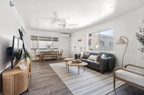 Pacific Beach House | Pacific Beach Boho Retreat 3 blocks to Ocean