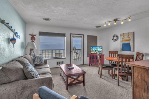Newport House | Pacific Crest 306