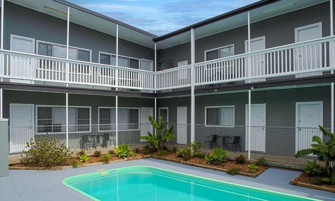 Forster Hotel | Pacific Motel 01