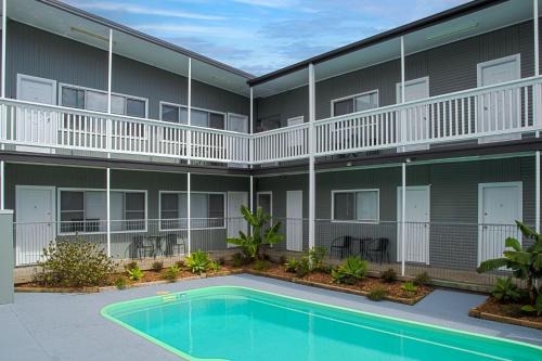 Forster Hotel | Pacific Motel 10