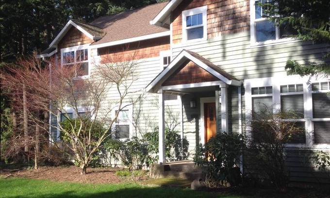 West Haven-Sylvan House | Pacific Northwest Retreat. 5 miles to Downtown PDX. Close to High Tech