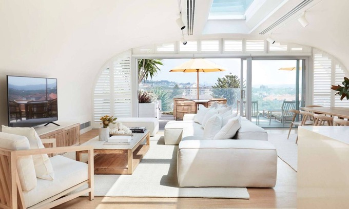 Bondi Beach Apartment | Pacific Penthouse by Contemporary Hotels