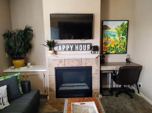 Oceano House | Pacific Plaza #407 - Tropical Treat - 1BdrmUp-2Q