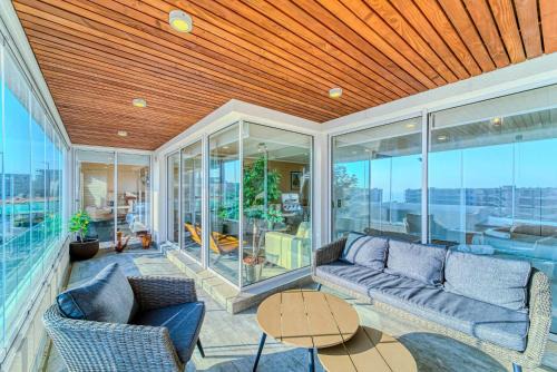 Yeco Apartment | Pacific Retreat 4D con Terraza y Salida a Playa
