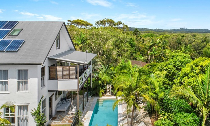 Byron Bay Villa | Pacifique Byron ~ European Style Luxury Villa Byron Bay