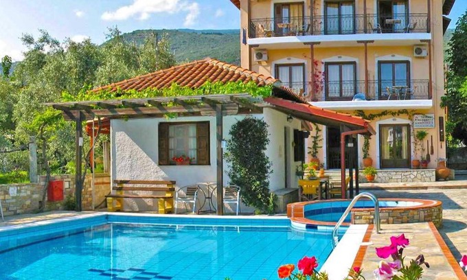 Kala Nera Apartment | Pagaseon Rooms and Apartments