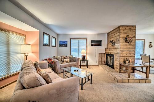 Pagosa Springs Apartment | Pagosa Condo with Deck, 4 Mi to Hot Springs and Dtwn