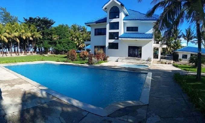 Pagudpud Villa | Pagudpud Secluded "Self Catering" Beachfront Villa with Main & Kiddie pools
