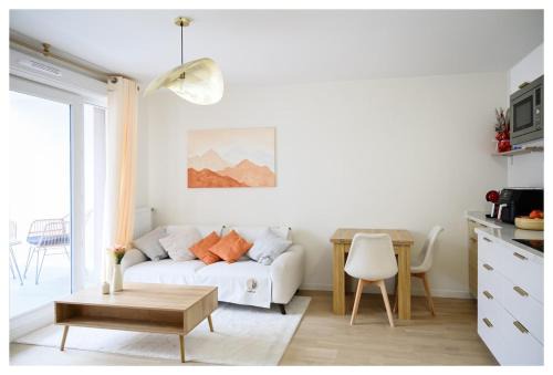Romainville Apartment | Paisible 3 pièces, proche de Paris avec parking