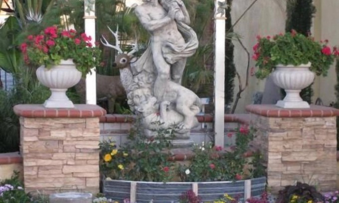 Five Points Northeast Hotel | Palace Inn Oxnard