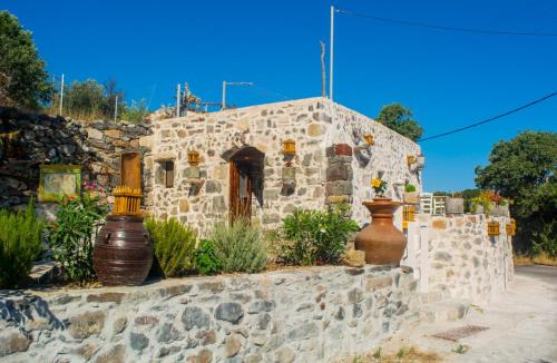 Mandraki House | Palaiokastro Traditional House