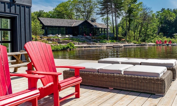 Muskoka Lakes Villa | Palatial and private 6 Bed | 5 Bath Lake Rosseau! Sunsets! BRAND NEW!