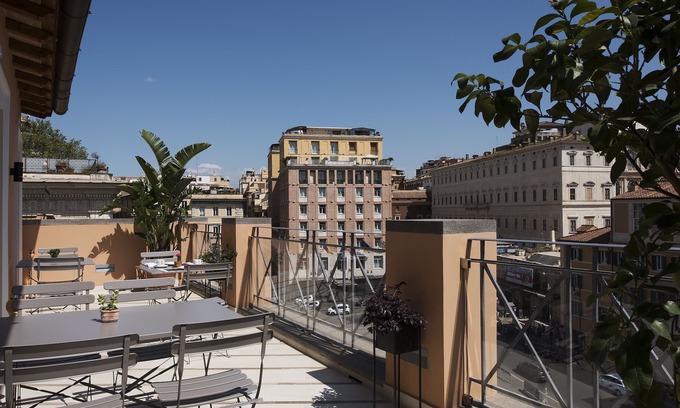 Rione III Colonna Hotel | Palazzo Caruso