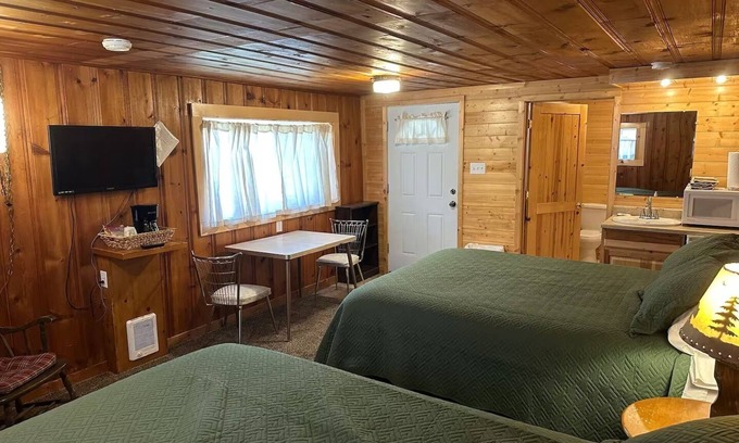 Irwin Cabin | Palisades Cabin #2