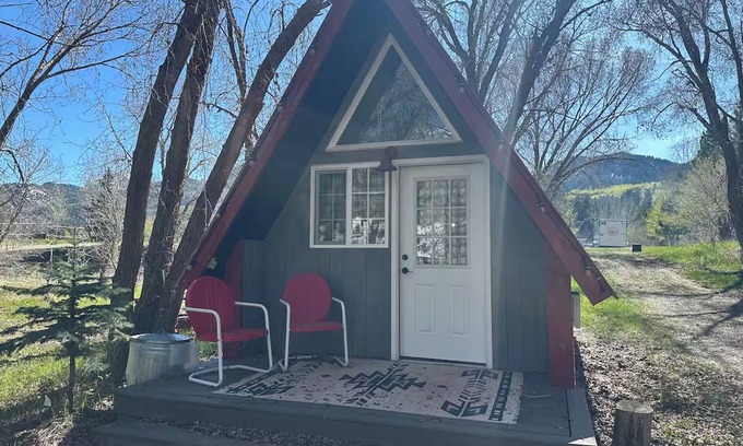 Irwin Cabin | Palisades Cabin #9