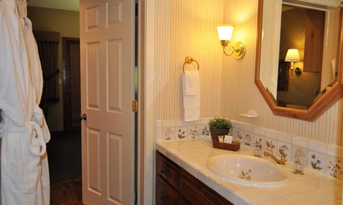 Olympic Valley Resort | Palisades Tahoe - Olympic Valley Inn