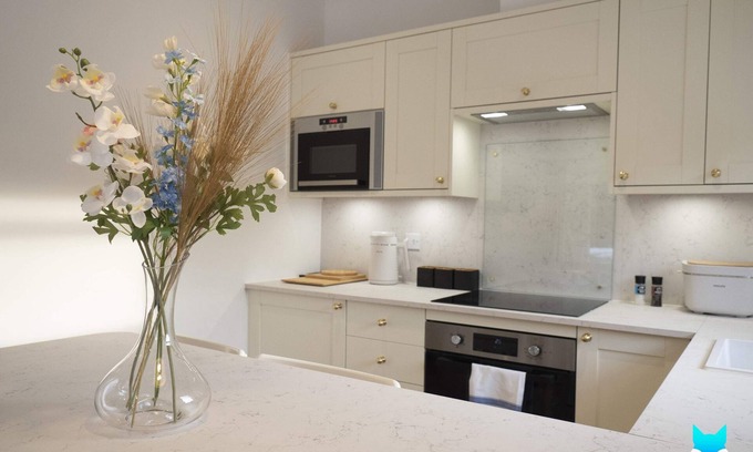 Etchinghill House | Palm Cottage - cosy countryside retreat