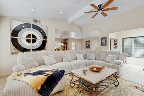 Palm Desert Apartment | Palm Paradise