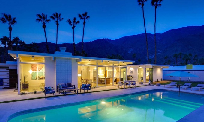 Vista Las Palmas House | Palm Springs Regal Contemporary Permit# 4106