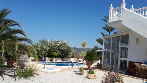 Torrox Villa | Palm tree villa