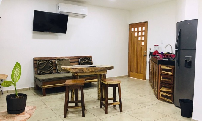 R Apartment | PALMAS DE CHAHUE E (376 SF)