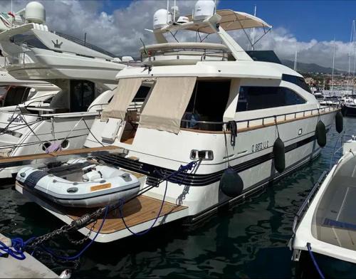 Pointe Croisette Boat Rental | PALME Yacht - Cannes Port Canto - Pointe Croisette - Face à la Mer