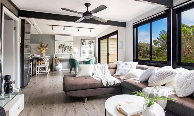 Currarong House | Palmera I Pet Friendly I Directly Opposite the Beach