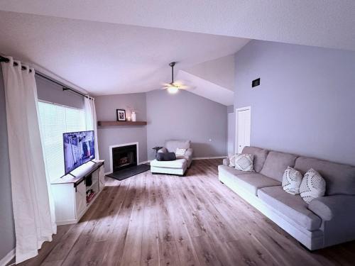 North Charleston Apartment | Palmetto Porch Retreat