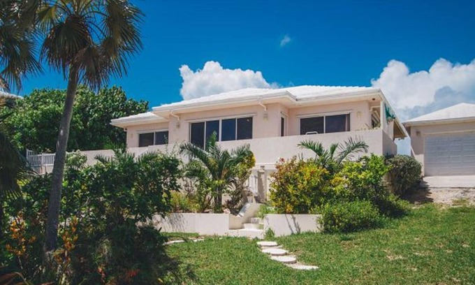North Palmetto Point House | Palmetto Sunrise by Eleuthera Vacation Rentals