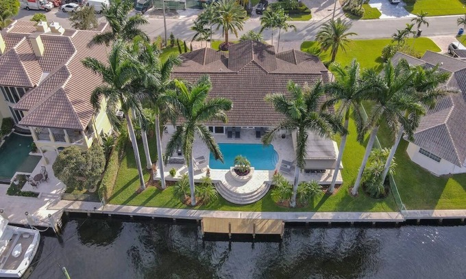 Sea Ranch Lakes Villa | Palms by the Sea Villa