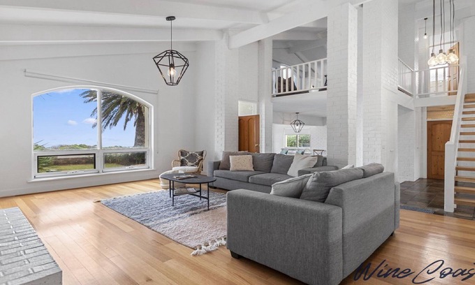 Sellicks Beach House | Palms on The Esplanade by Wine Coast Holiday Rentals