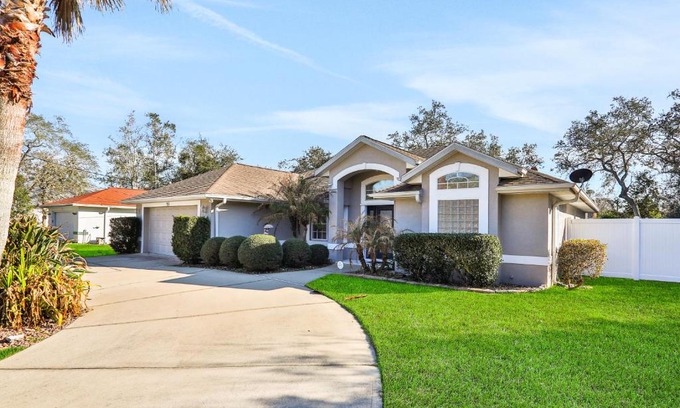 Palm Harbor House | Palms Pleasure