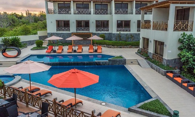 Bahia de la Academia Hotel | Palo Santo Galápagos Hotel
