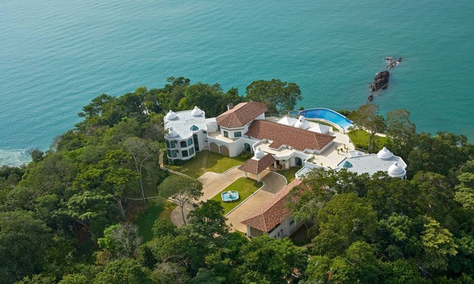Playa Bonita Village Villa | Pan013 - Massive luxury mansion with pool near Panama City