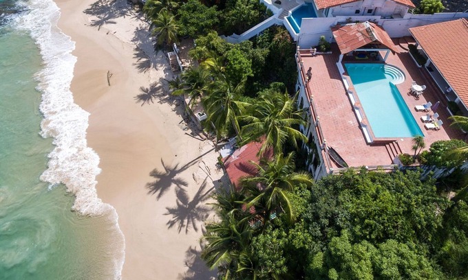 Contadora Island Villa | Pan039 - Beachfront villa with pool on Contadora Island