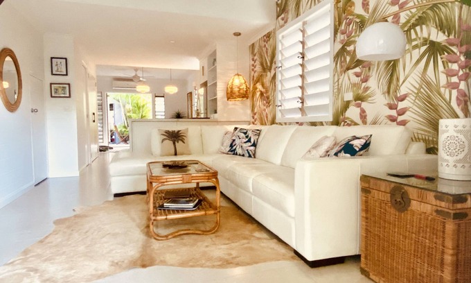 Port Douglas Cottage | Pandanus Place - with Bicycles!