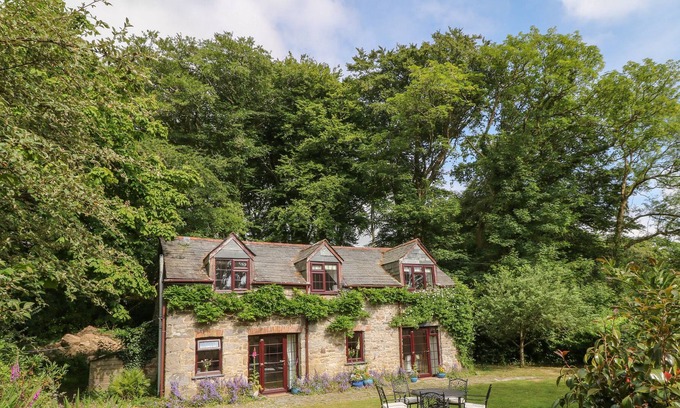 Warleggan House | PANDIA, pet friendly, character holiday cottage in Bodmin Moor