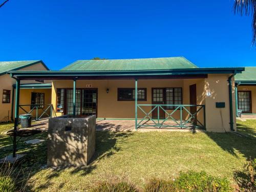 Bela-Bela House | Pandleberry